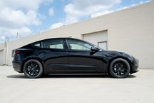 Load image into Gallery viewer, TS5 18" Tesla Model 3 Wheel (Set of 4)