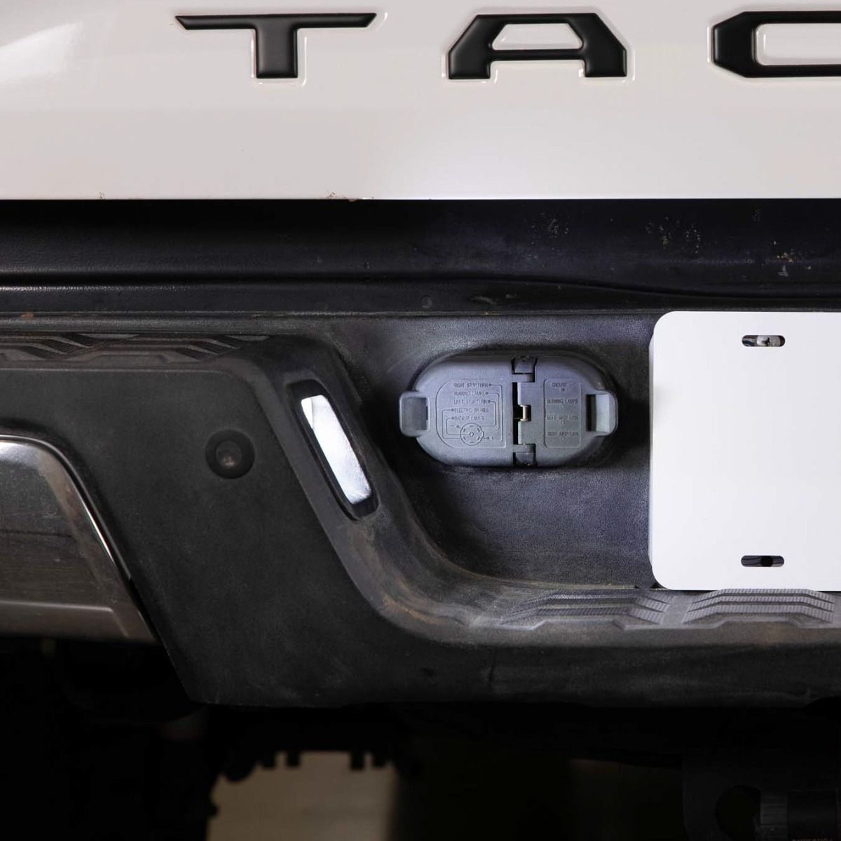 Diode Dynamincs/Form Lighting 2016-2023 Toyota Tacoma LED License