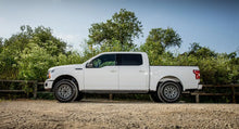 Load image into Gallery viewer, METHOD MR316 GLOSS TITANIUM 17X8 +25MM OFFSET 6X5.5 CENTERBORE