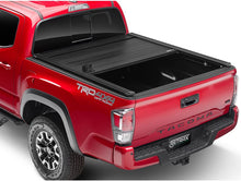 Load image into Gallery viewer, RETRAX PRO XR TONNEAU COVER 16-18 TACOMA 5&#39; DBL CAB
