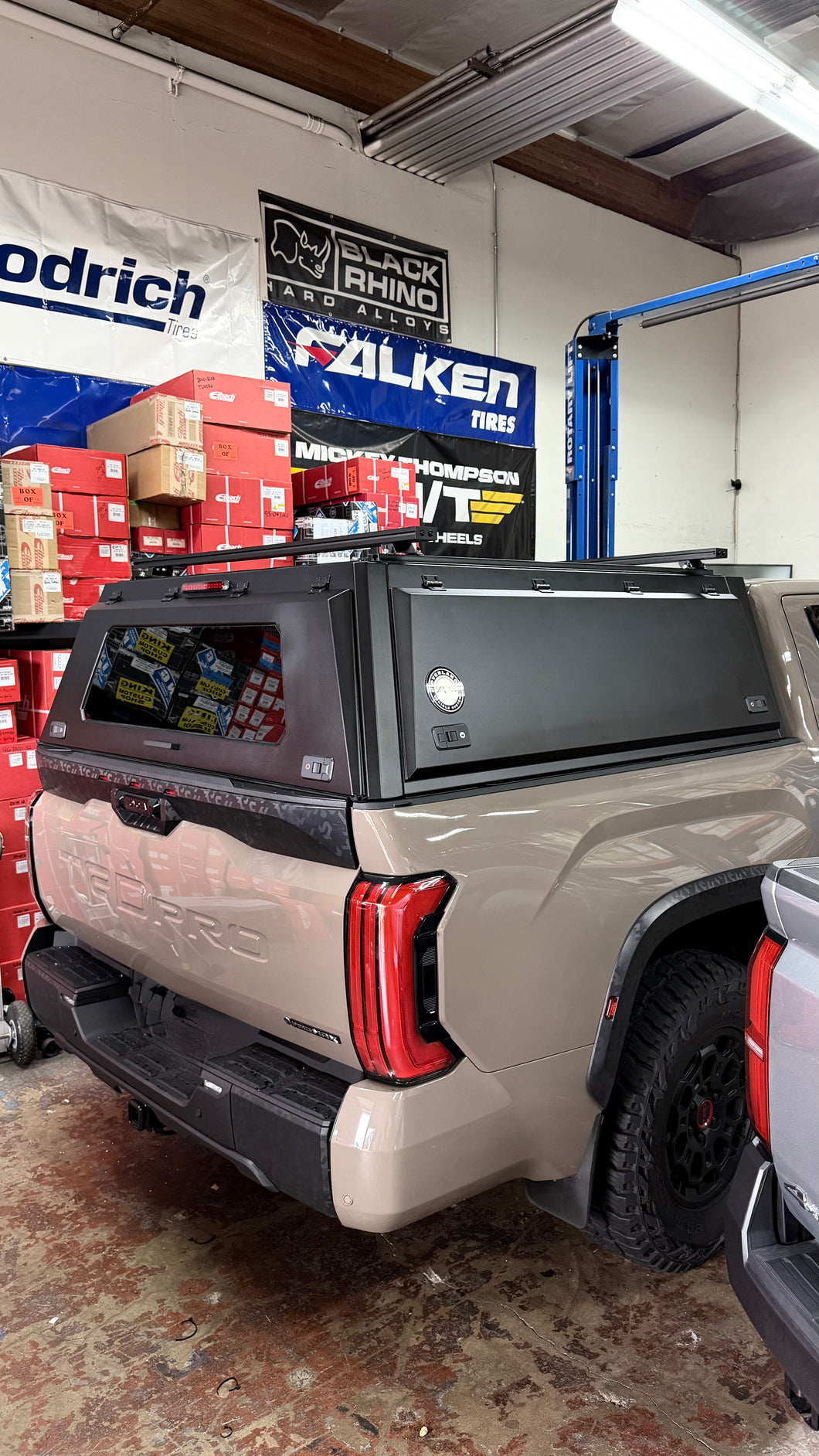 Overland Vehicle Systems Expedition - Truck Cap W/Full Wing Doors, Front And Rear Windows & 3rd Brake Light 2022 - 2026 Toyota Tundra 5.5 ft. Bed