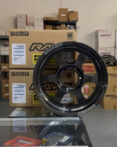 Volk Racing TE37XT 17X8.5 +15 Offset