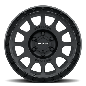 METHOD MR305 NV MATTE BLACK- DOUBLE  BLACK LIP 17X8.5 0MM 6X5.5