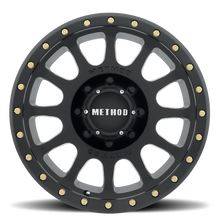 Load image into Gallery viewer, METHOD MR305 NV MATTE BLACK- GLOSS BLACK LIP 18X9 +18MM 6X5.5
