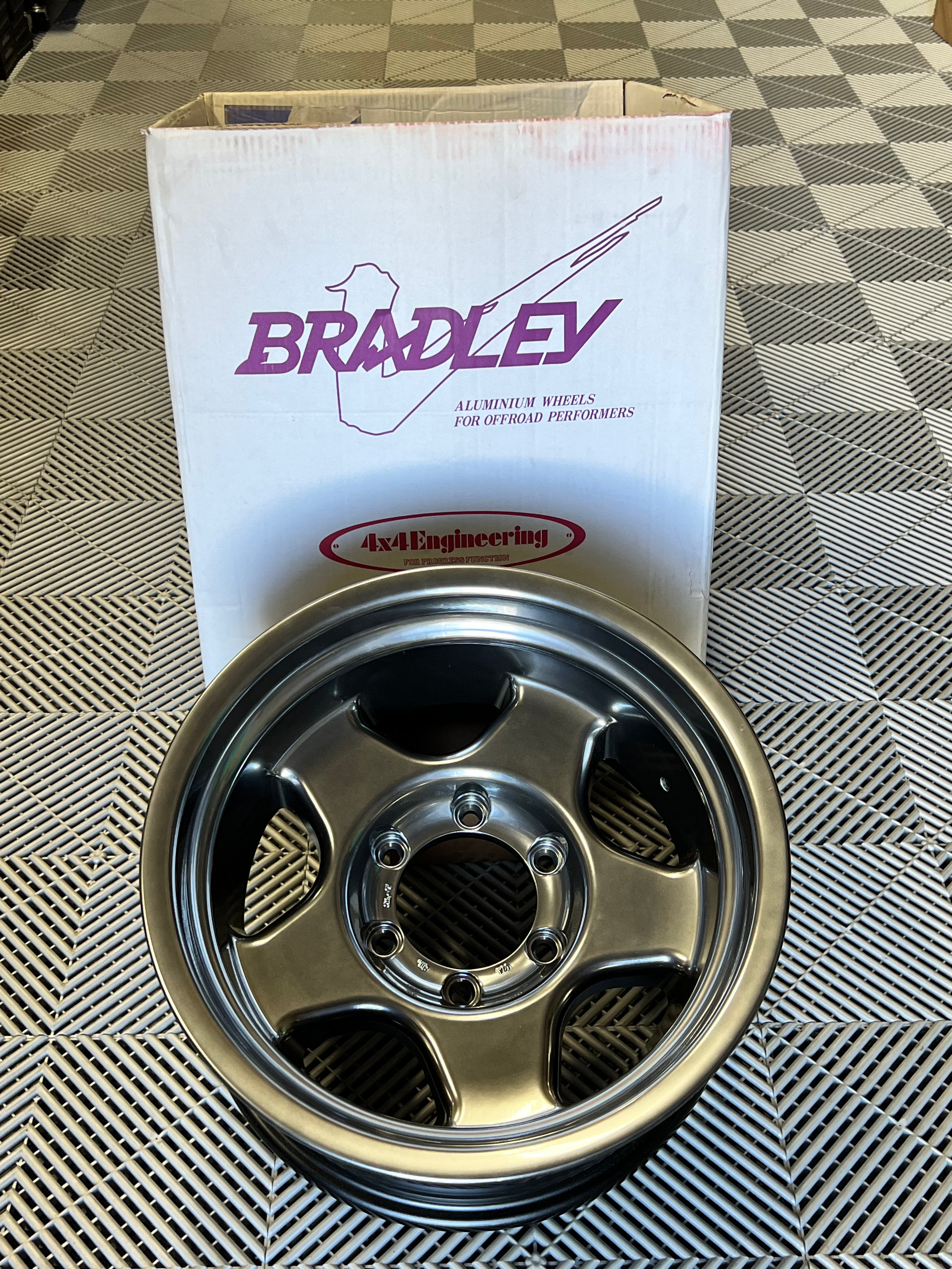 4×4 ENGINEERING BRADLEY V WHEELS 16×8.5 -30 6×139 HYPER BLACK – MJ 4×4 ENGINEERING BRADLEY V WHEELS 16×8.5 -30 6×139 HYPER BLACK – MJ